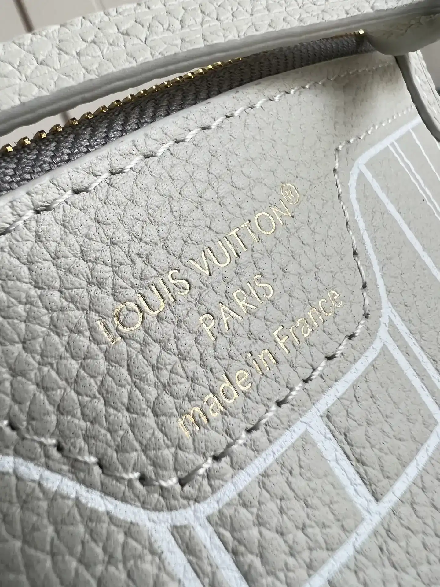 Louis Vuitton Gold Neverfull Tote Bag product photo from LabelPicks