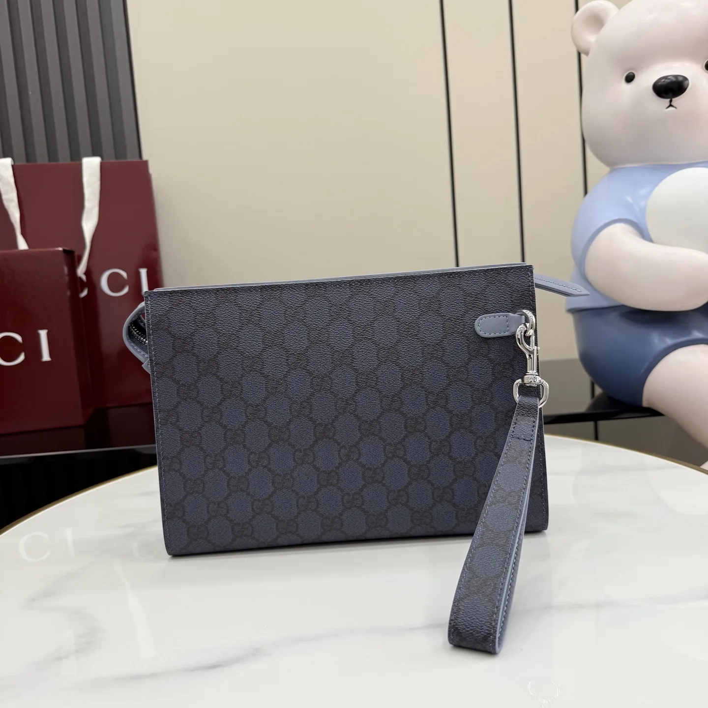 Gucci Polished Clutch product photo from LabelPicks