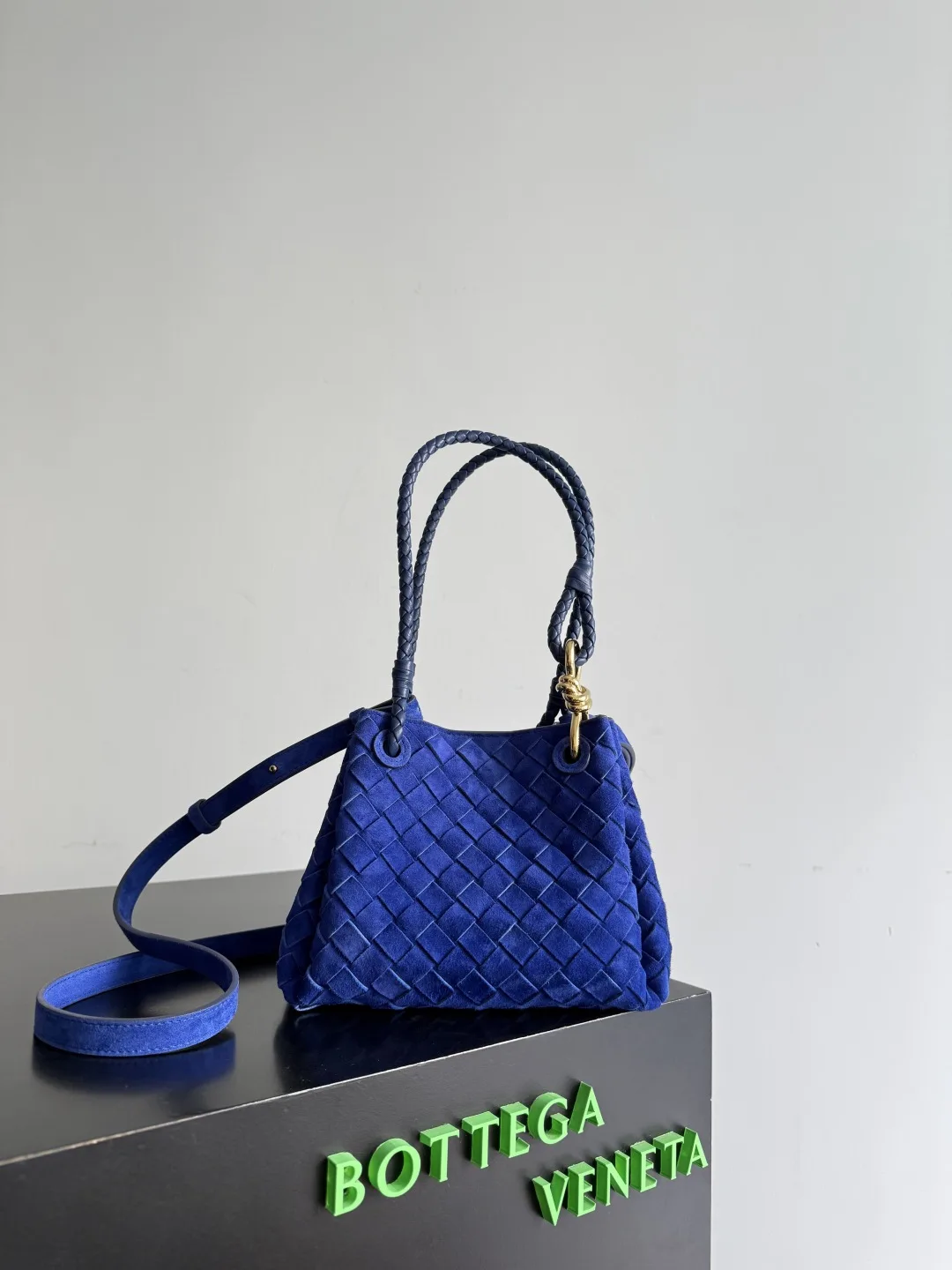 Bottega Veneta Pink Andiamo Top Handle Bag product photo from LabelPicks