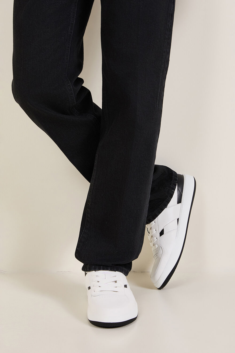 GIVENCHY נעלי סניקרס