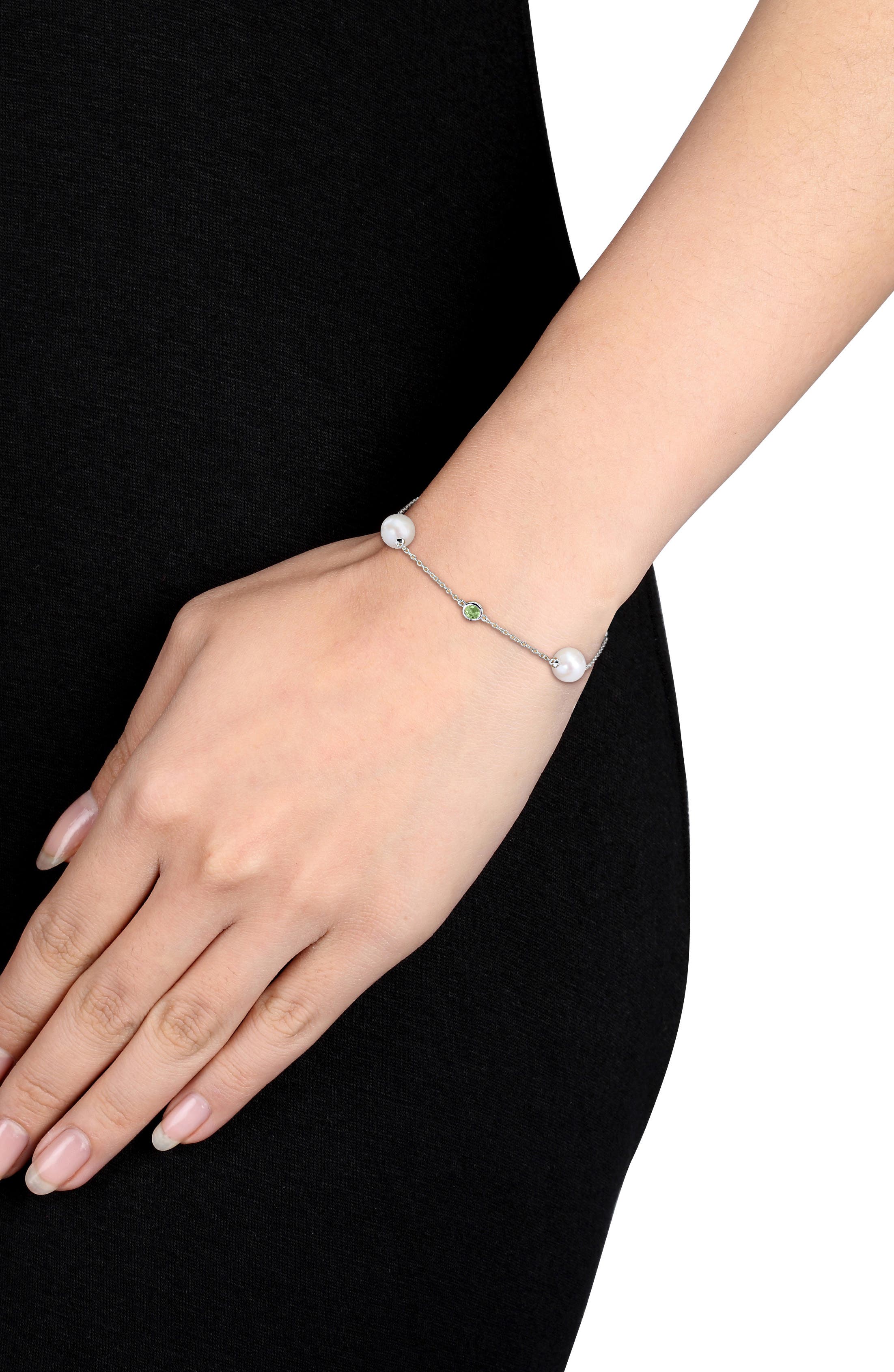 DELMAR 8.5-9mm Cultured Freshwater Pearl & Stone Station Bracelet