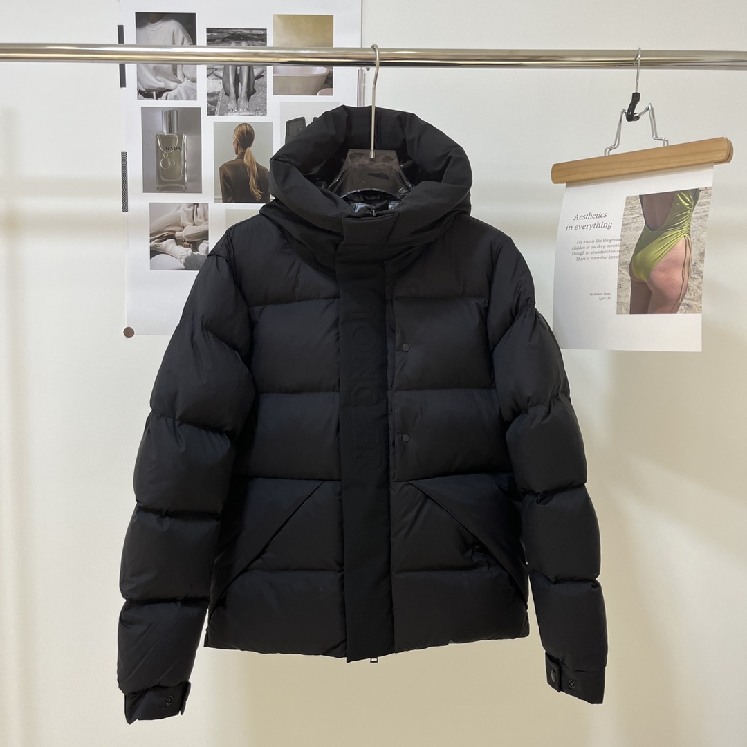 2025 latest trend warm comfortable mountaineering skiing windproof down jacket 0904