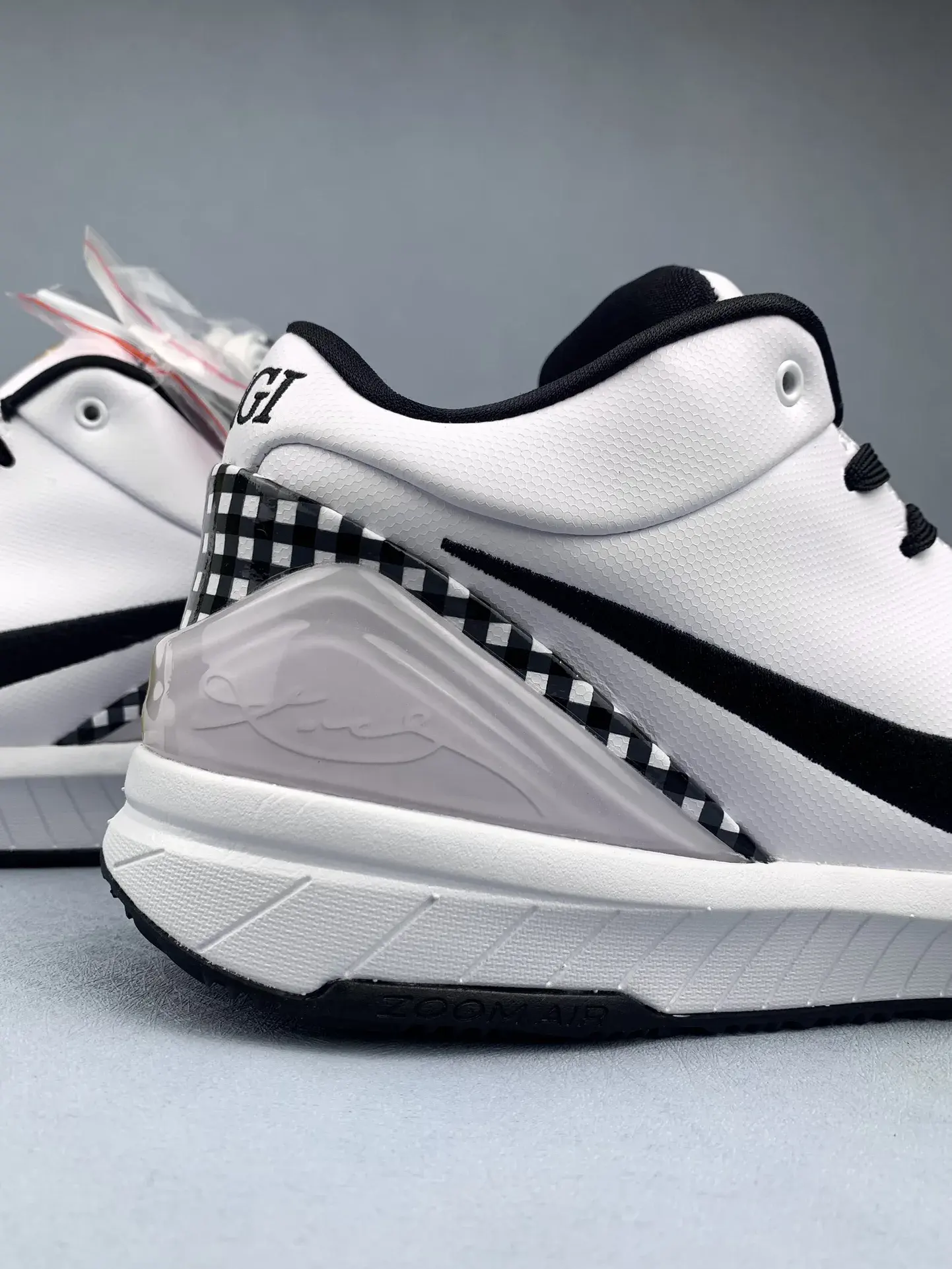 Kobe IV Protro “Mambacita” Basketball Shoes product photo from LabelPicks