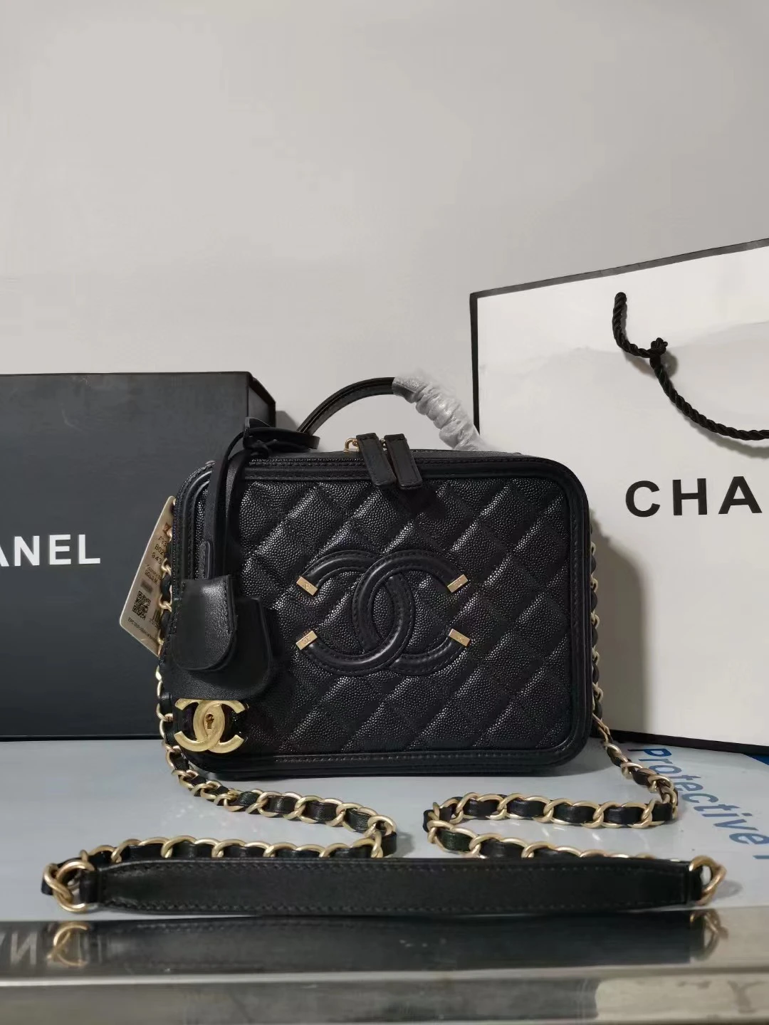 ChaneL cosmetic bag