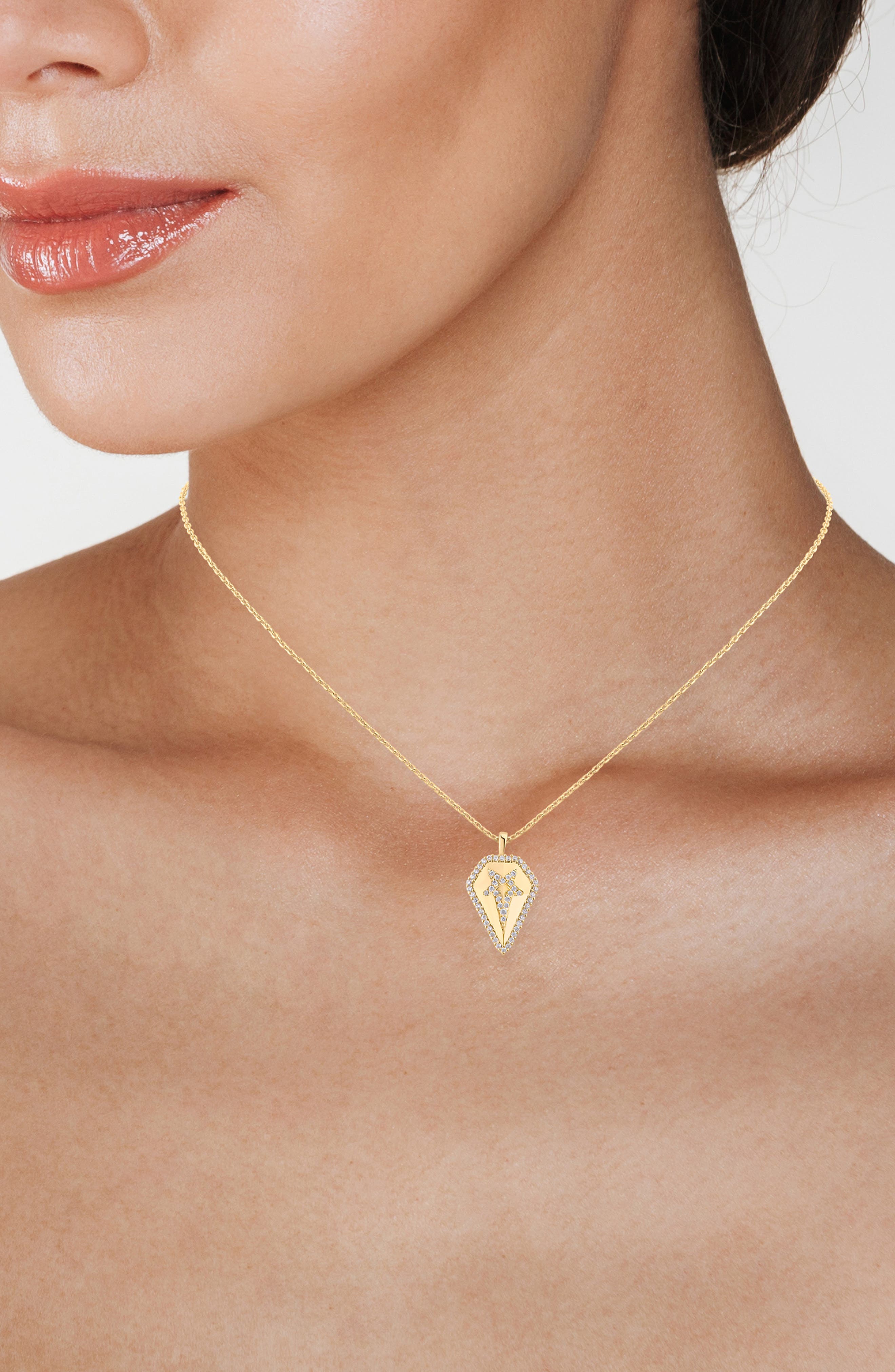 JARDIN Cubic Zirconia Star Shield Pendant Necklace (Nordstrom Exclusive)