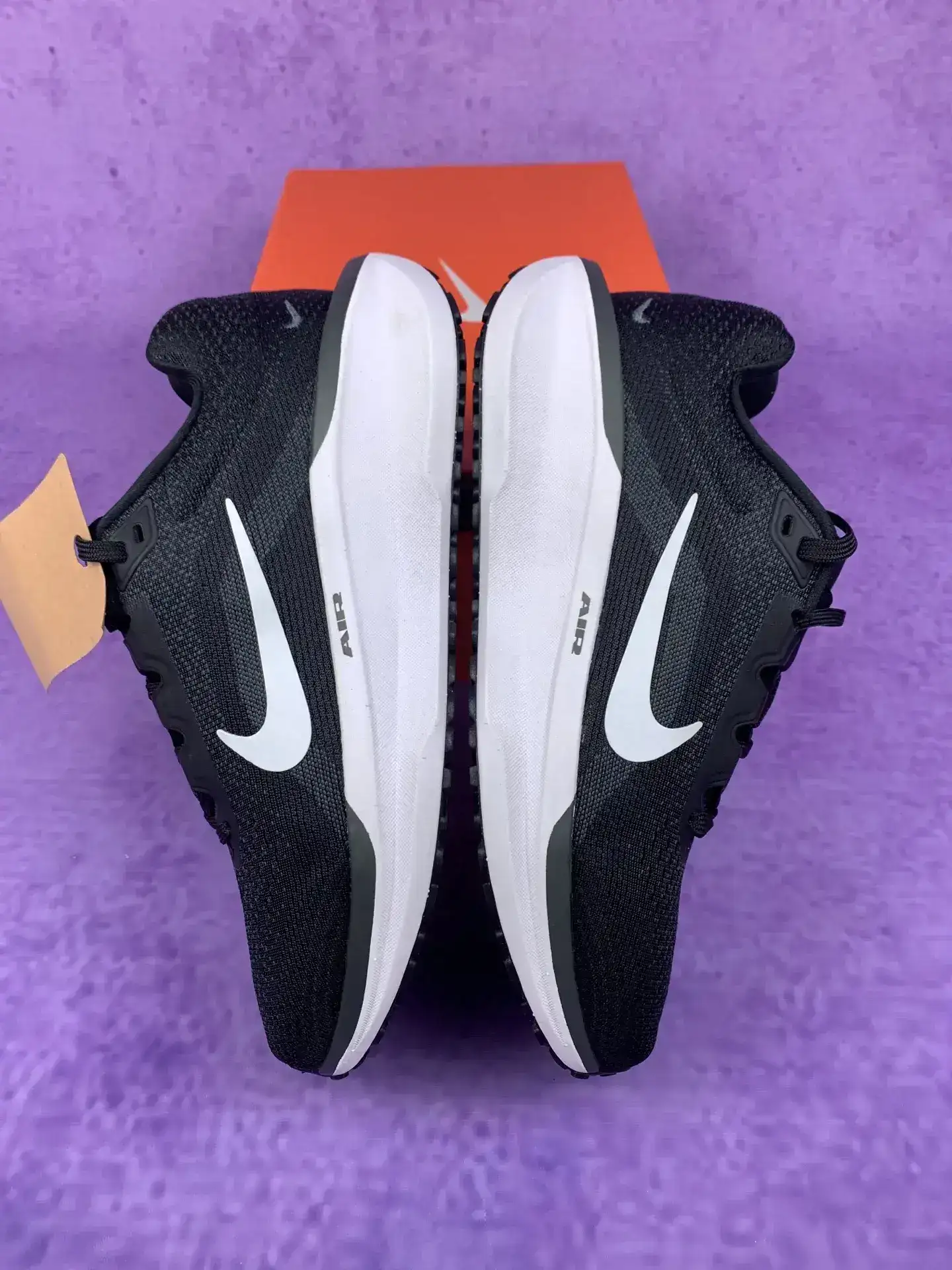Nike Winflo 11 Road Running Shoes product photo from LabelPicks