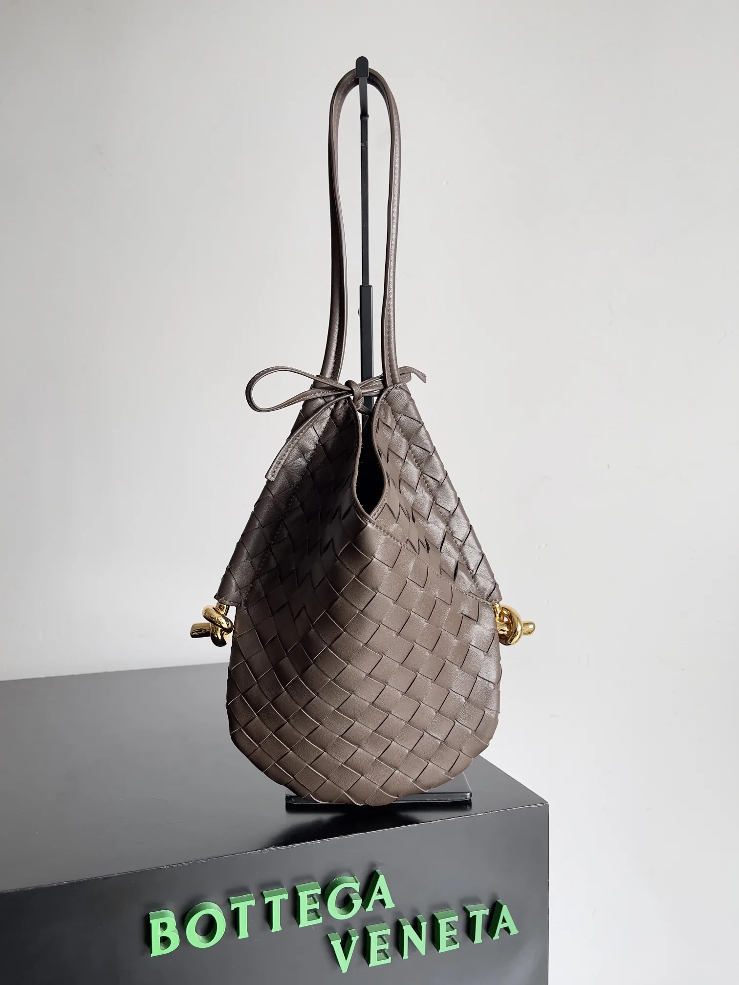 Bottega Veneta Versatile Shoulder Bag product photo from LabelPicks
