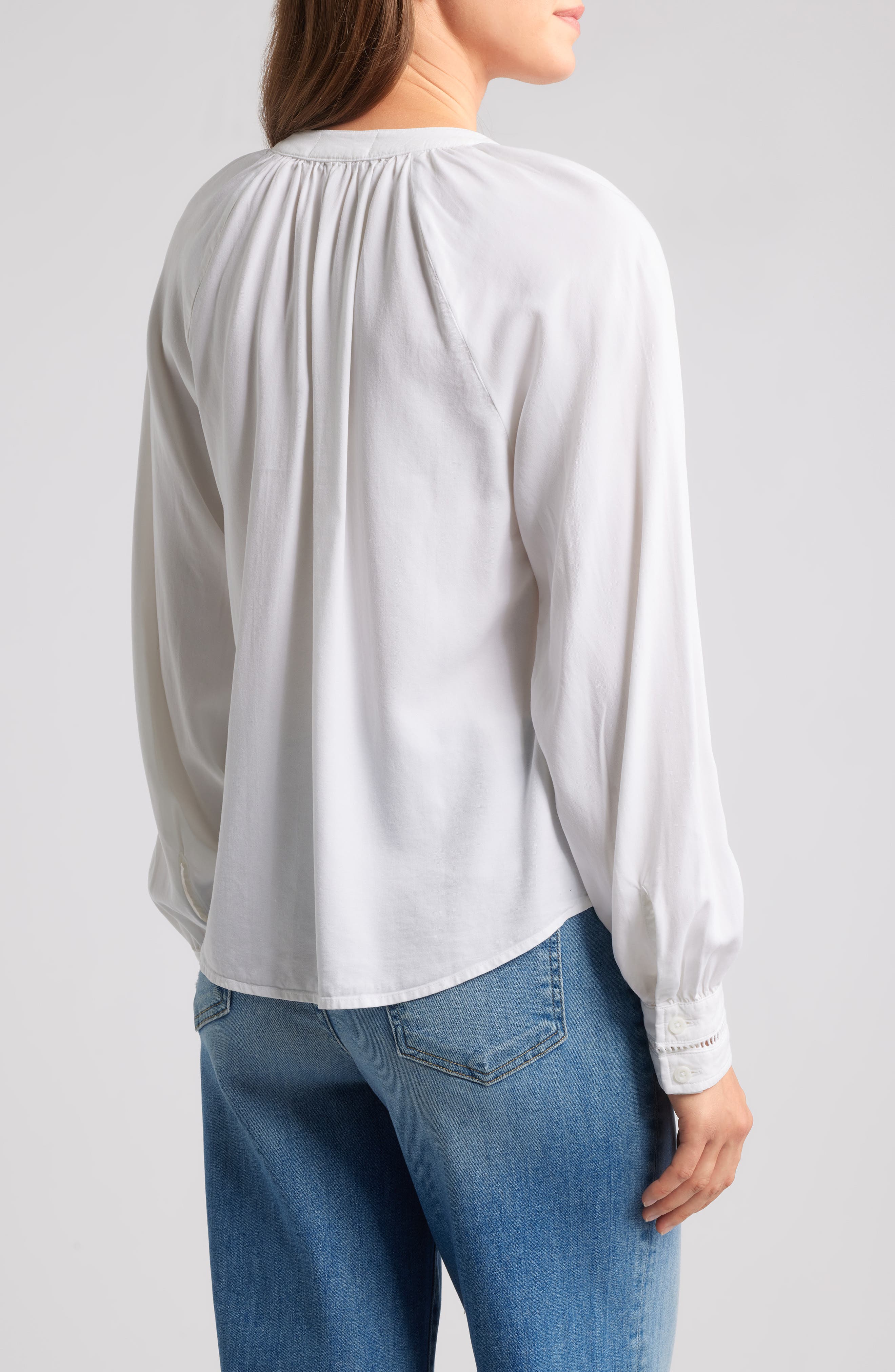 Cloth & Stone Shirred Button-Up Shirt