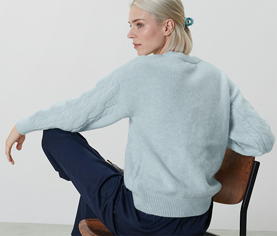 Strickpullover, hellblau