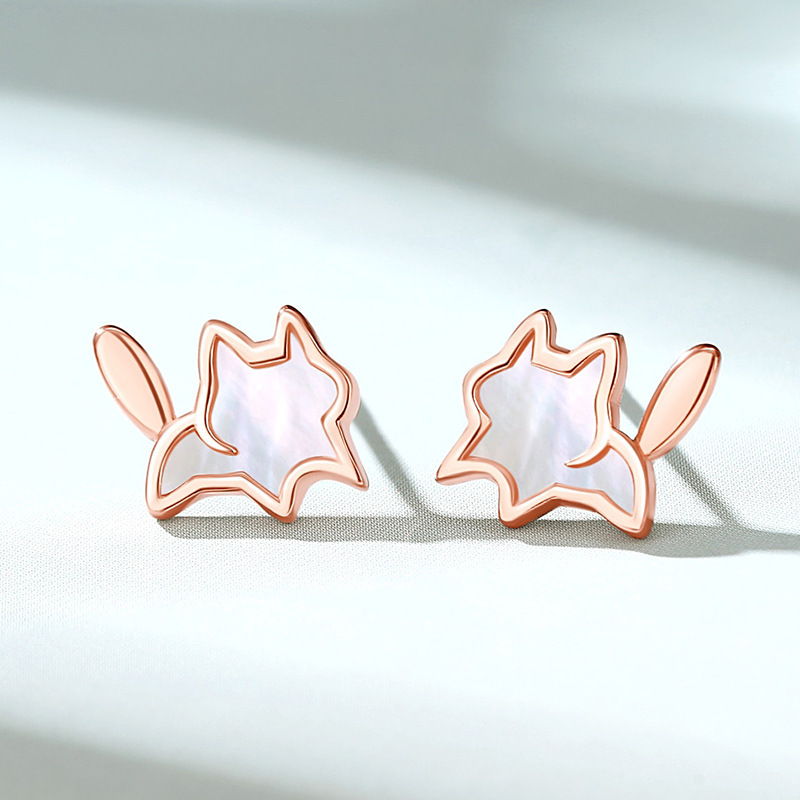 Original shell-shaped cat earrings, made of 925 sterling silver, in a Korean style, featuring a unique design, and offering delicate and fresh earrings for a youthful aesthetic
