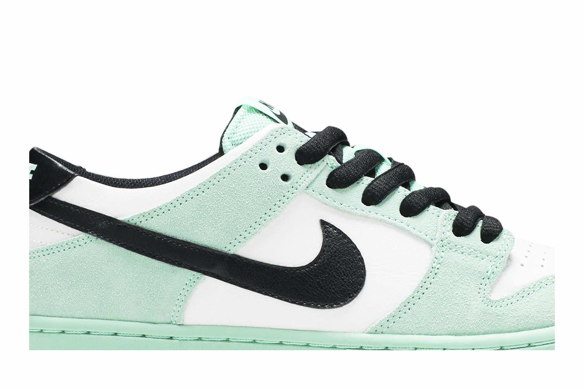 Nike SB Dunk Low ‘Sea Crystal’ 819674-301