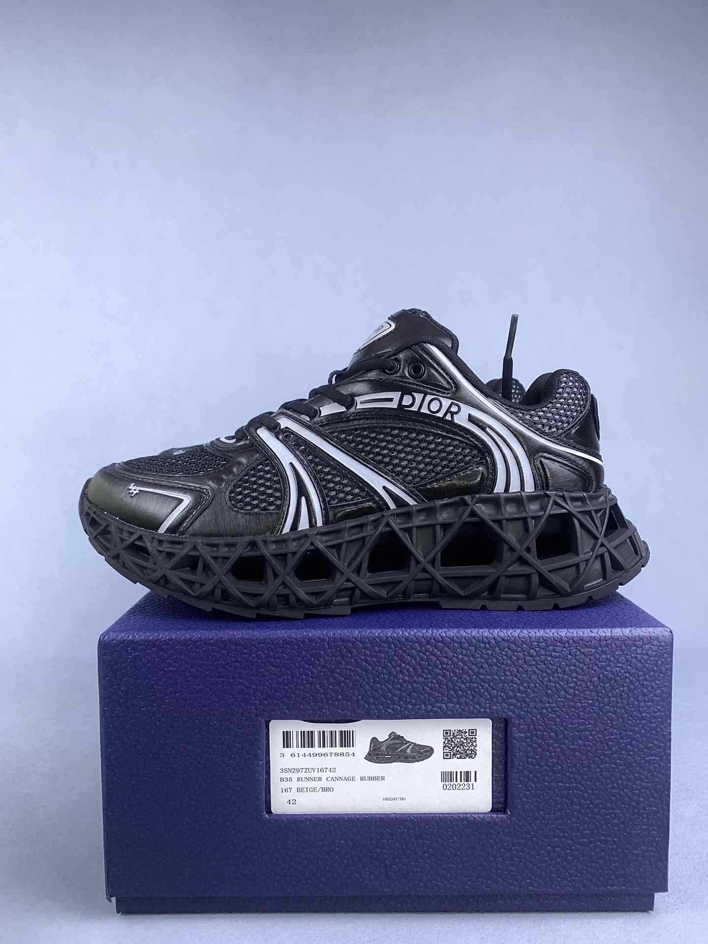 B35 NXXT Sneaker