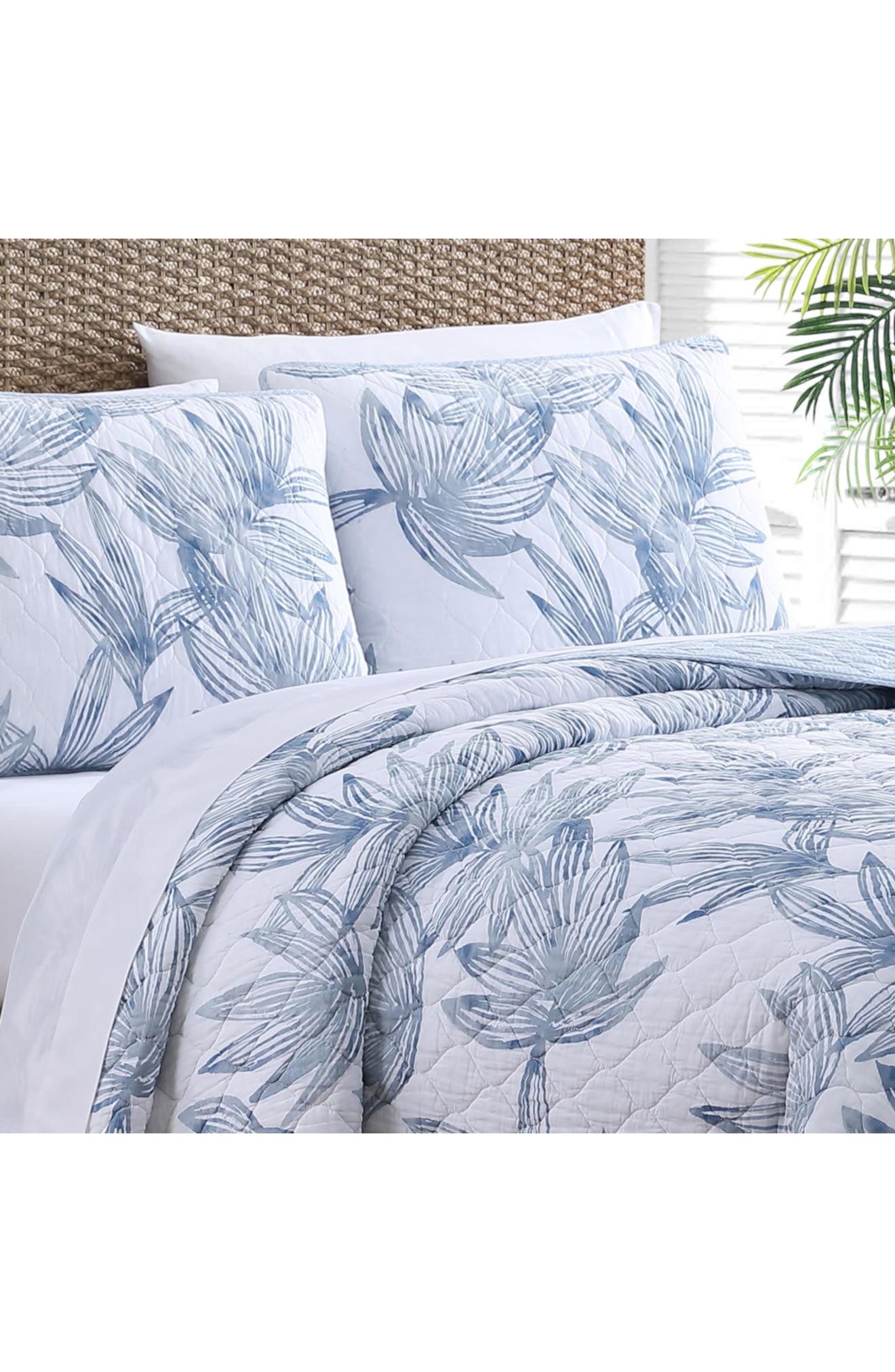Tommy Bahama Kayo Open Medium Weight Reversible Quilt Set