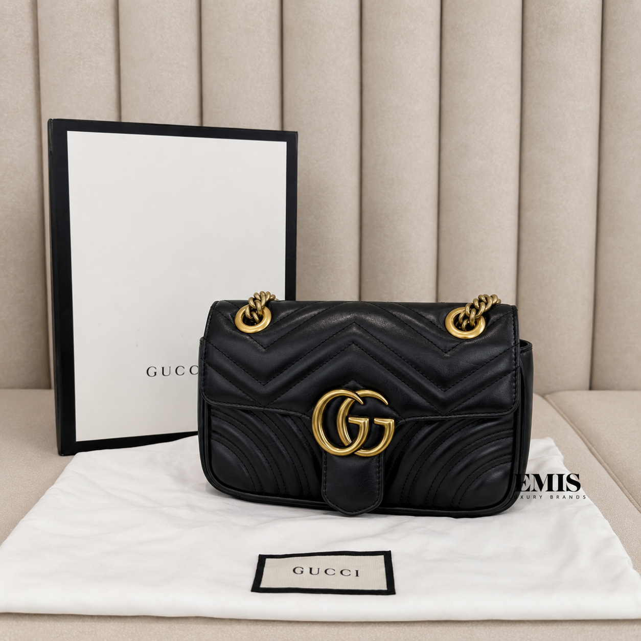 Bolsa Feminina GG Marmont Pequena em Couro Matelassê Preto Modelo: 443496