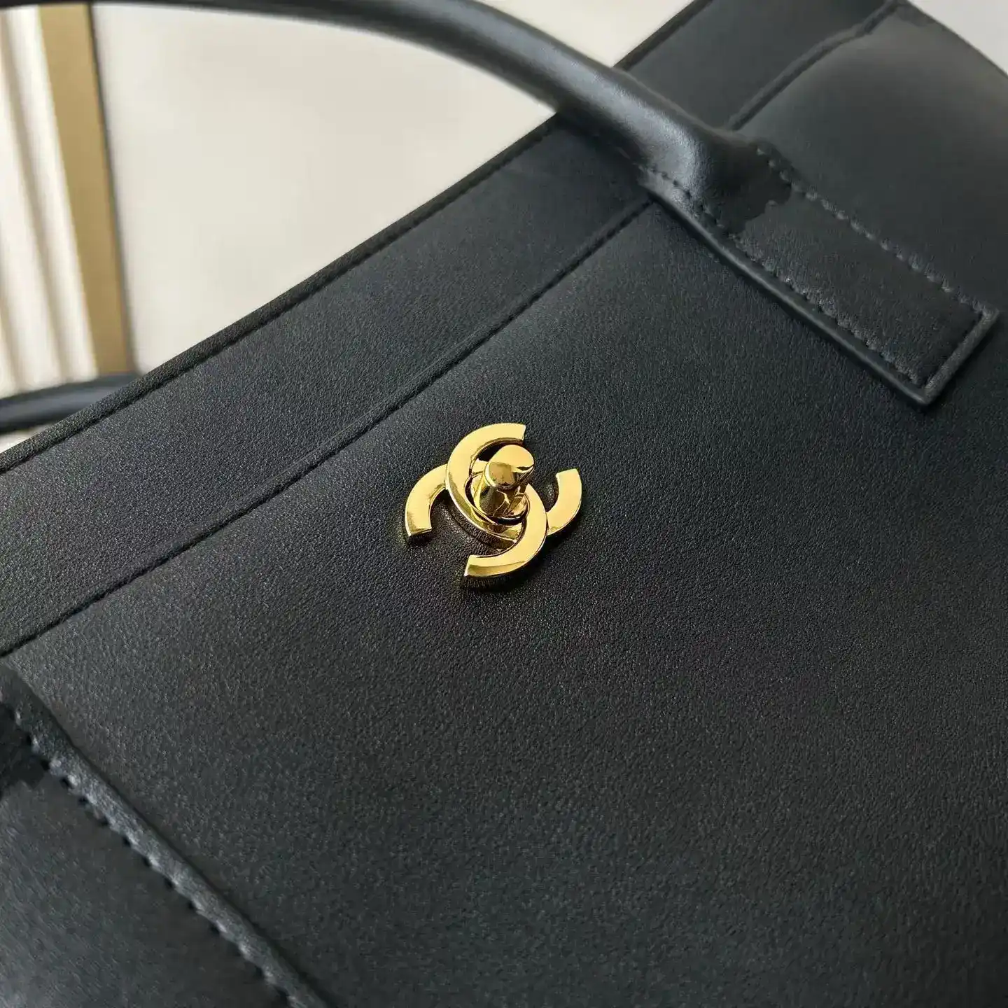 Chanel Black Calfskin Tote Bag product photo from LabelPicks