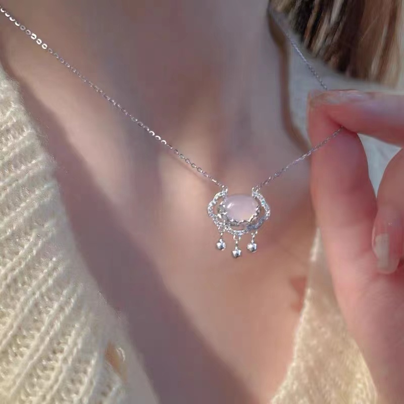Ruyi Lock Necklace Women's Light Luxury Safety Chain Collarbone Chain