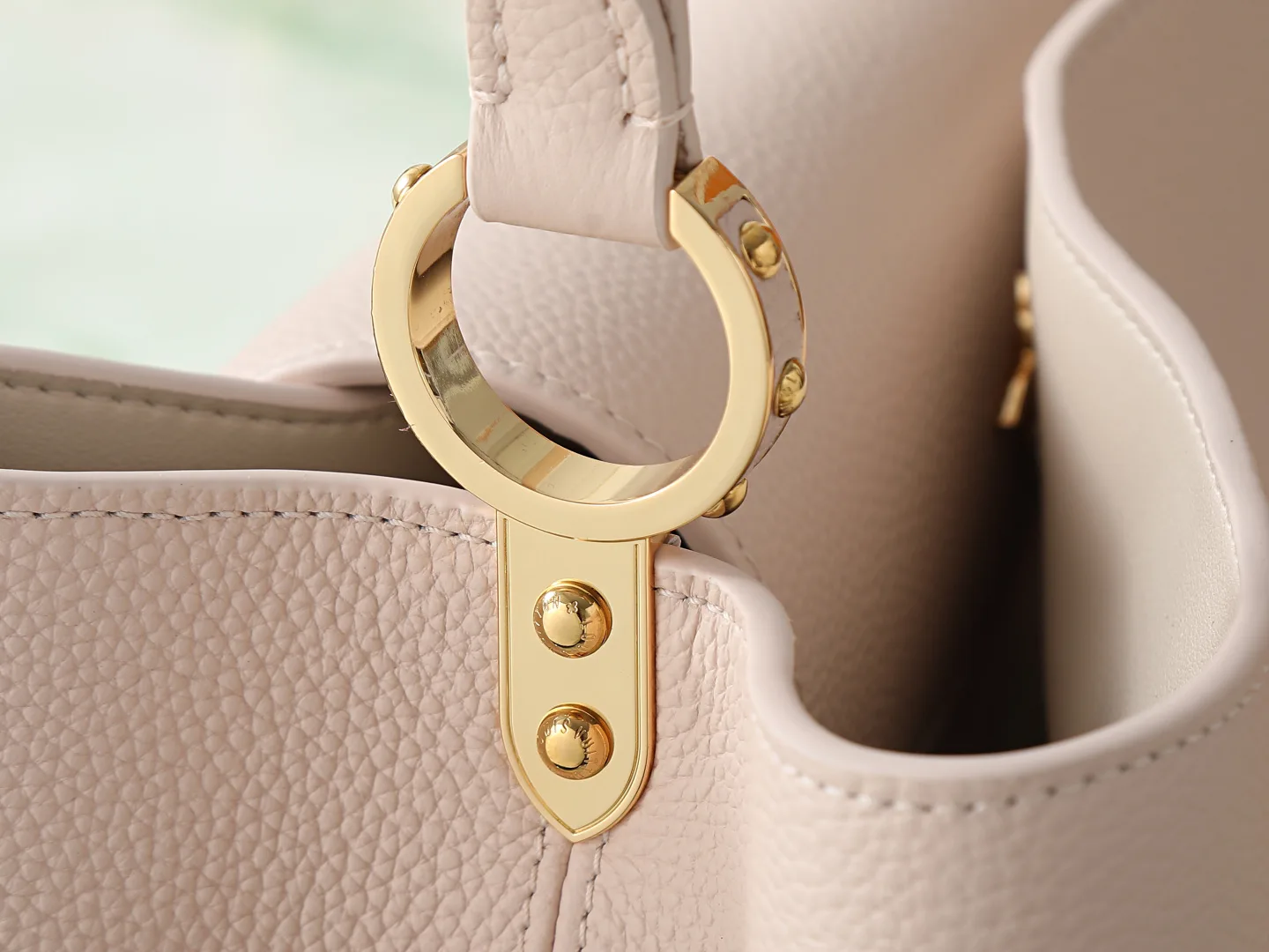 Louis Vuitton Capucines Pink Calfskin Top Handle Bag product photo from LabelPicks