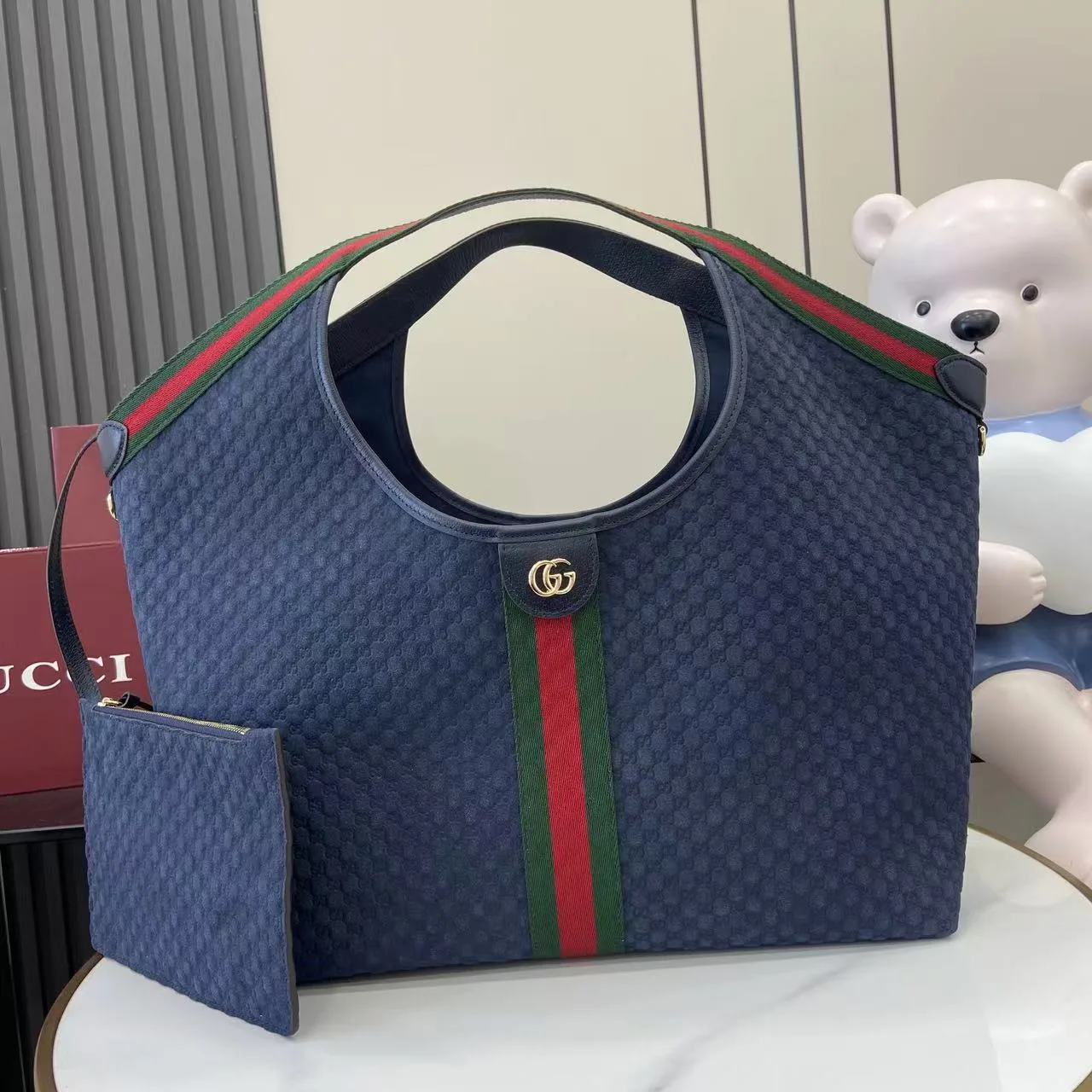 Gucci GG Supreme Canvas Tote Bag product photo from LabelPicks
