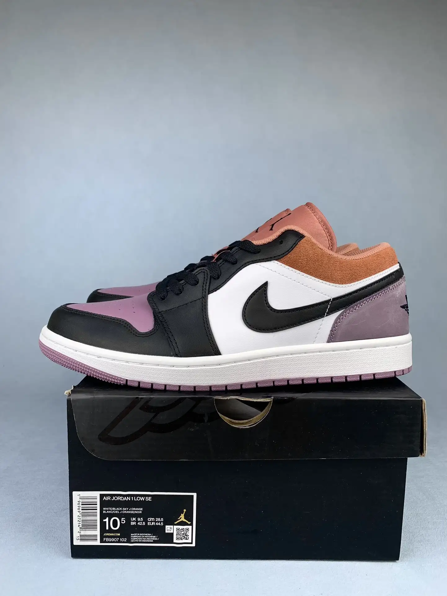 Air Jordan 1 Low SE Shoes product photo from LabelPicks
