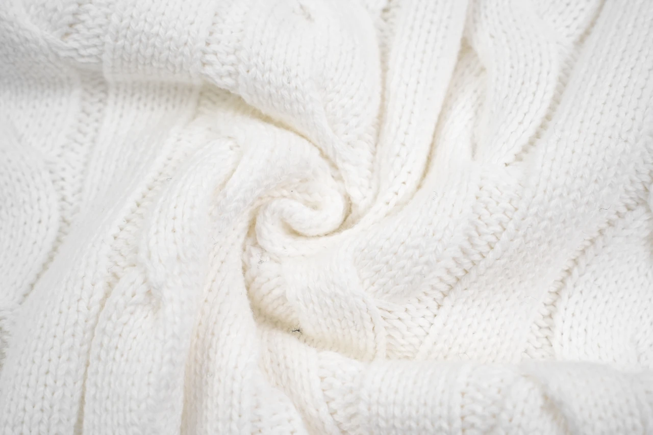 Ralph Lauren White Cable-Knit Cotton Crewneck Sweater product photo from LabelPicks