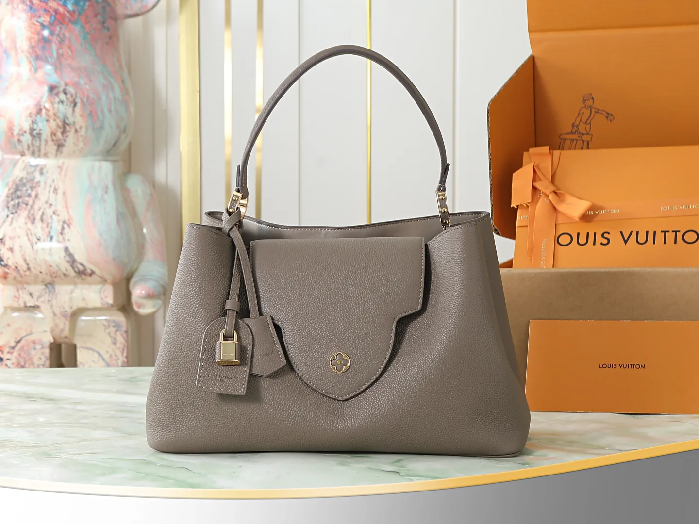 Louis Vuitton Calfskin Capucines Top Handle Bag product photo from LabelPicks