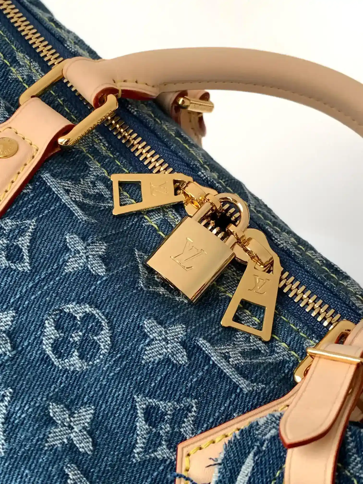 Louis Vuitton Speedy Blue Calfskin Top Handle Bag product photo from LabelPicks