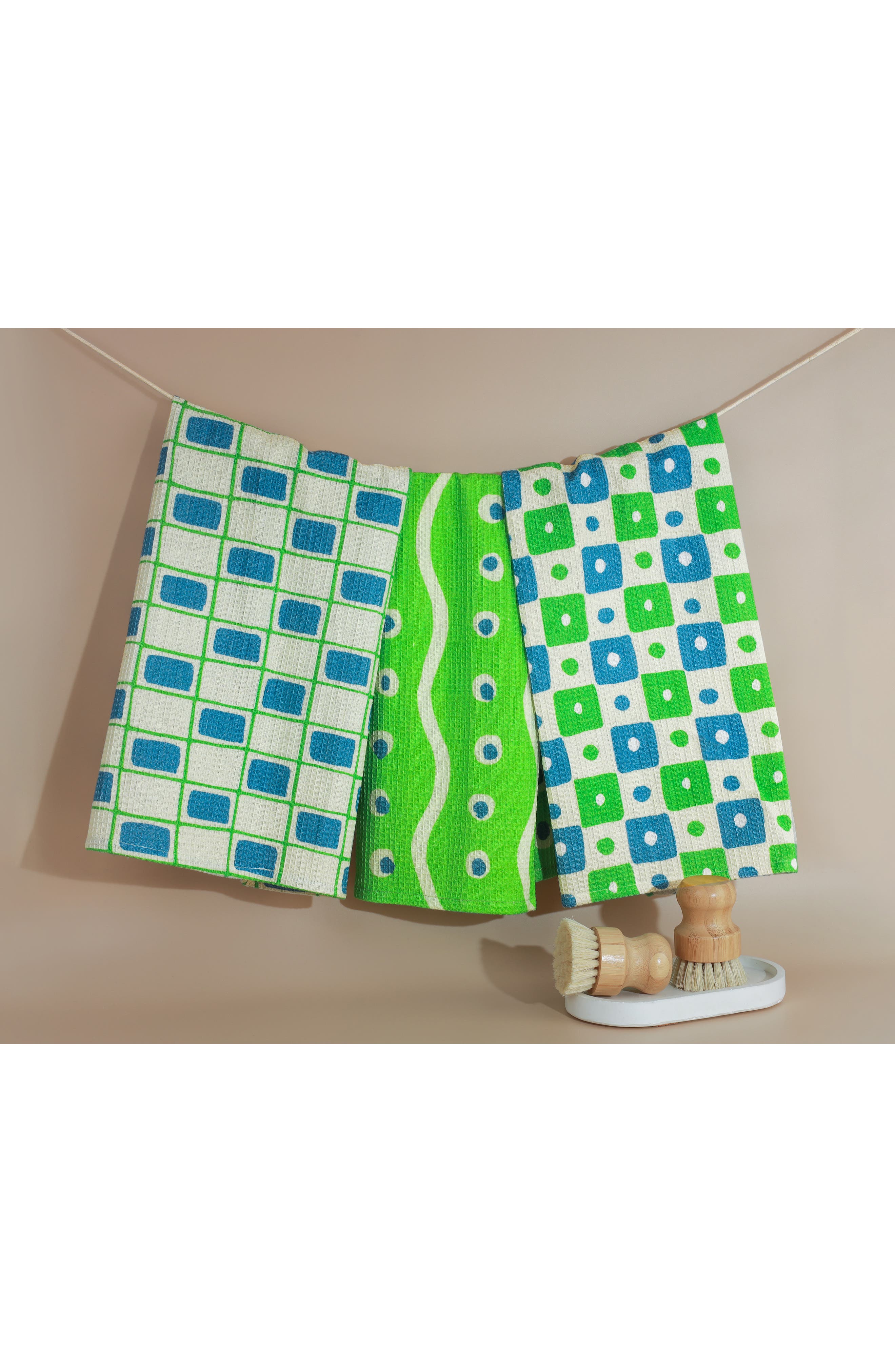 Tiramisu Set of Three Retro Geometric Kitchen Towels