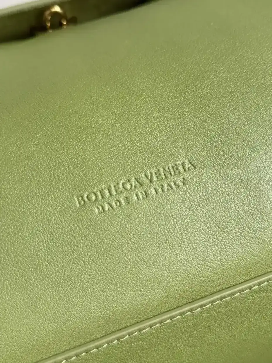 Bottega Veneta Intrecciato Woven Leather Knot Top Handle Bag product photo from LabelPicks