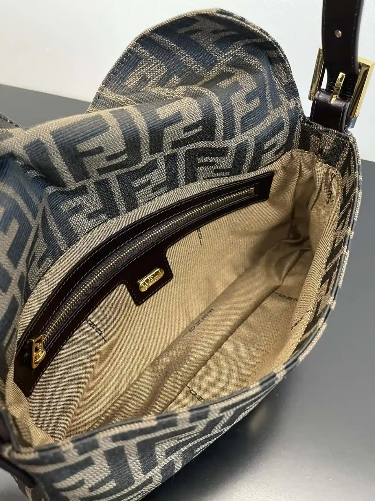 Fendi Baguette Shoulder Bag product photo from LabelPicks
