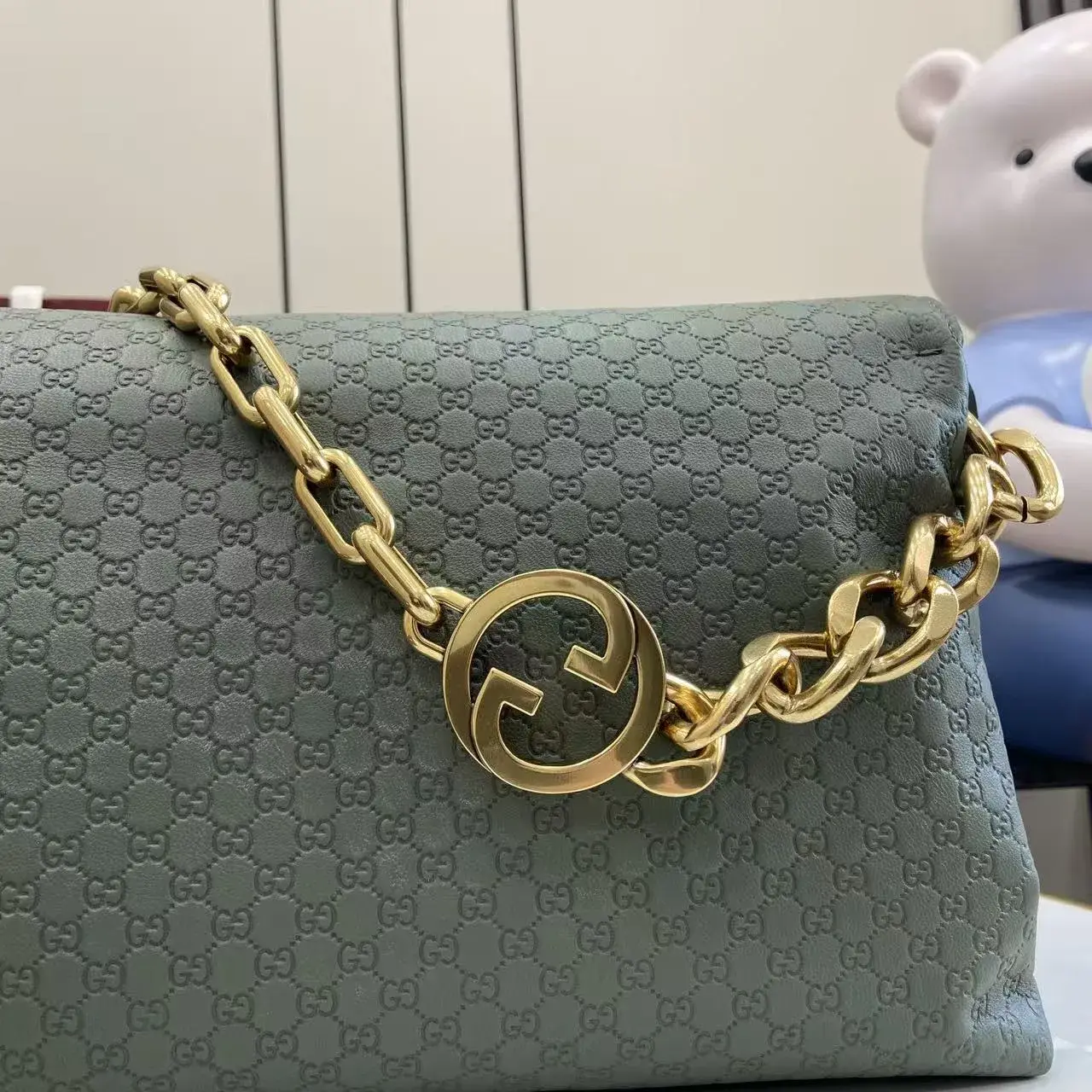 Gucci GG Supreme Canvas Shoulder Bag product photo from LabelPicks