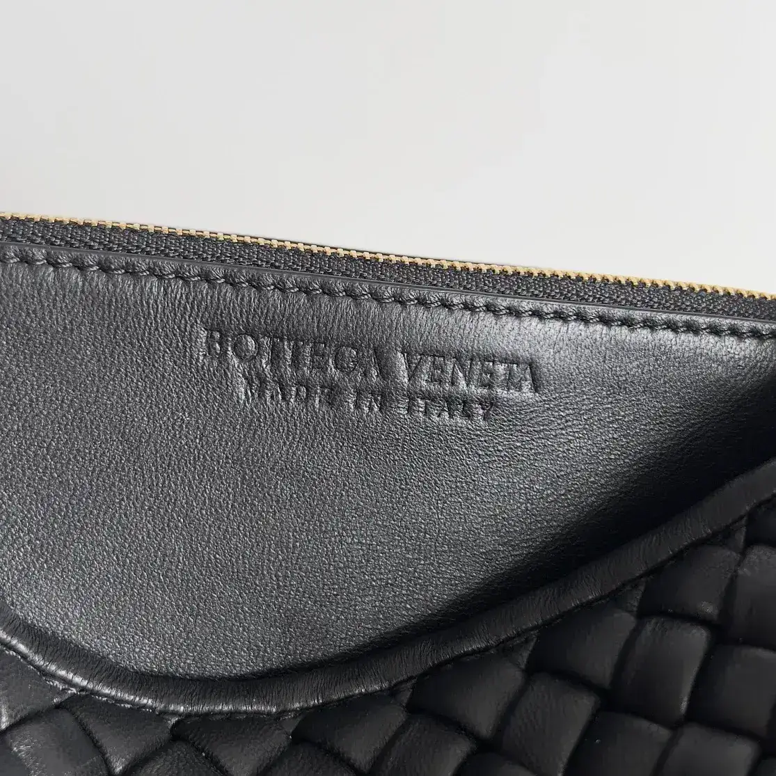 Bottega Veneta Elegant Top Handle Bag product photo from LabelPicks