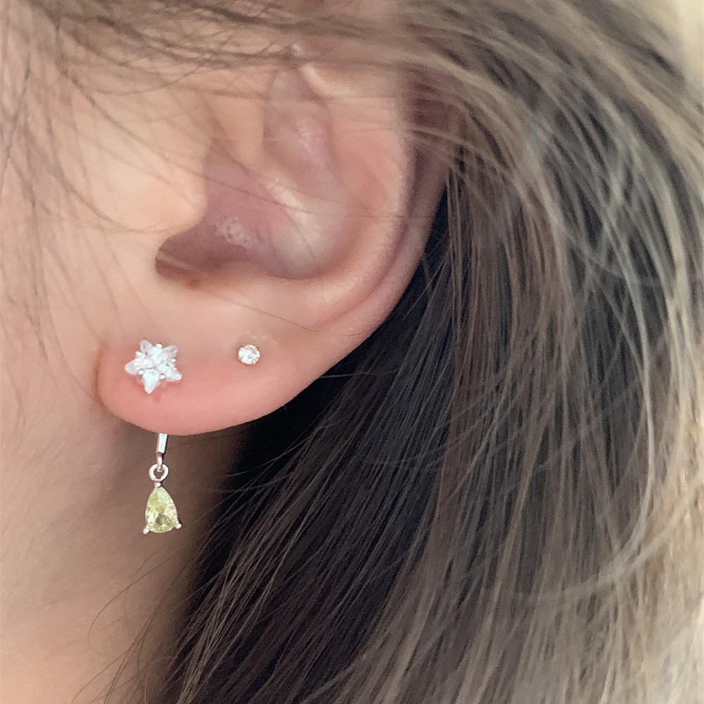 Star-shaped cubic zirconia teardrop earrings, featuring a unique design with a high-end feel, a new summer style, and a popular choice for girls