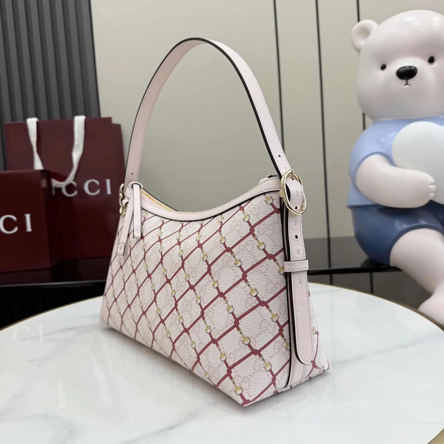 Gucci Pink Shoulder Bag product photo from LabelPicks