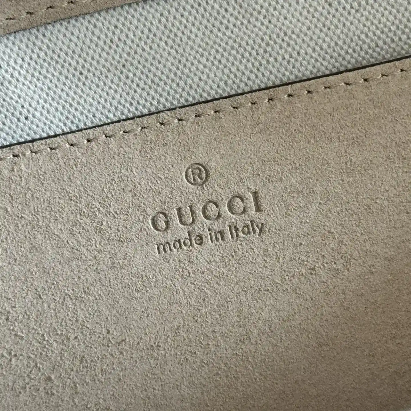 Gucci Beige GG Supreme Canvas Shoulder Bag product photo from LabelPicks