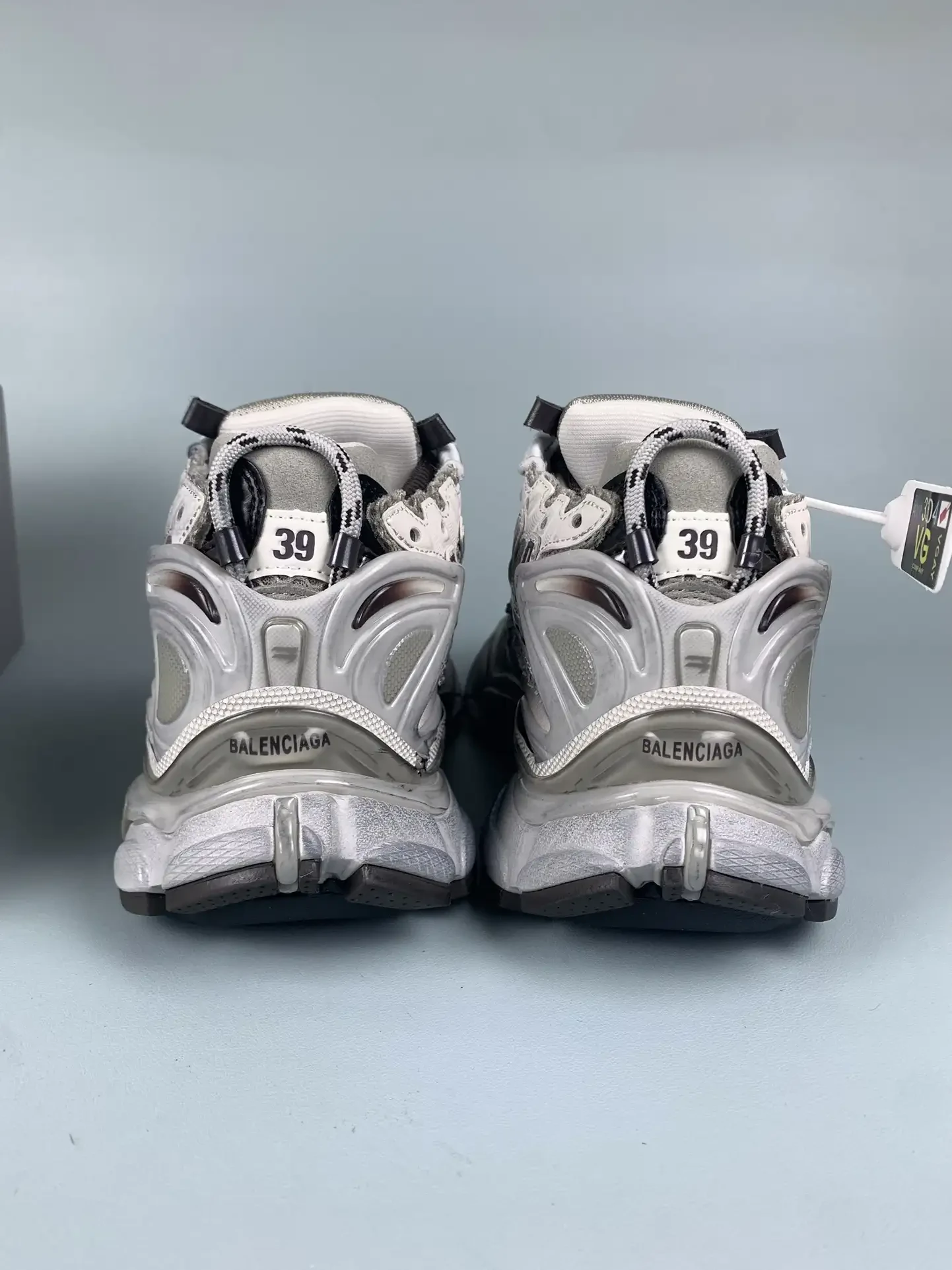 Runner Sneaker 'Dark Grey Black' product photo from LabelPicks