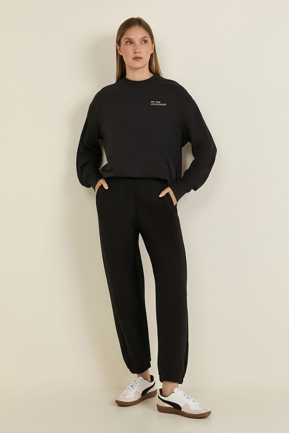 LULULEMON Scuba Mid-Rise Oversized Jogger Graphic