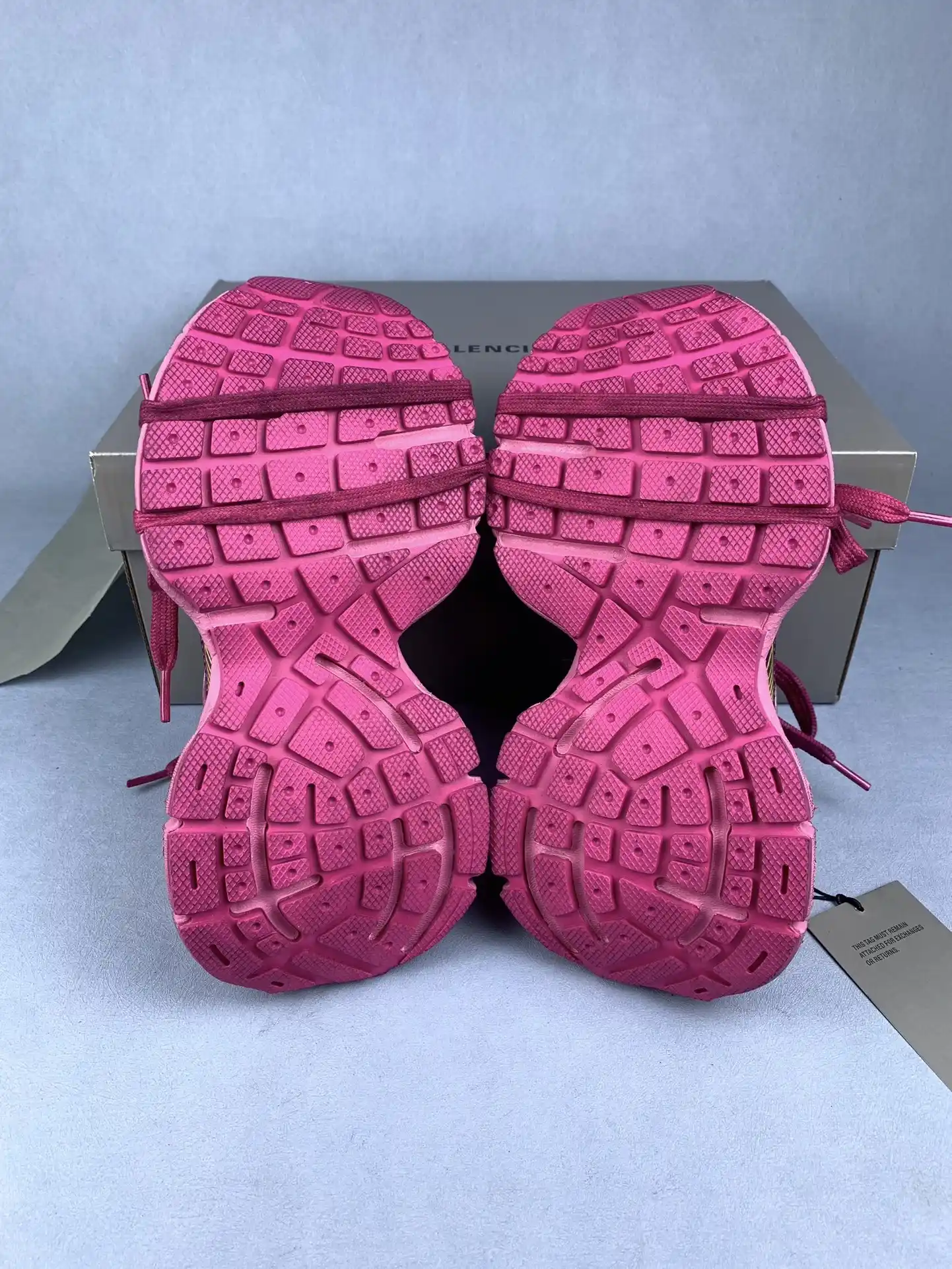3XL Sneaker in Pink/Yellow product photo from LabelPicks