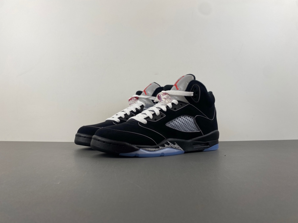 Jordan 5 Retro OG Black Metallic Reimagined