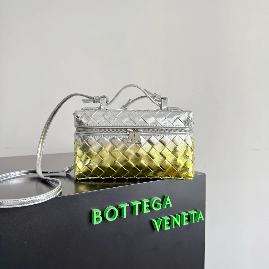 Bottega Veneta Intrecciato Woven Leather Crossbody Bag product photo from LabelPicks