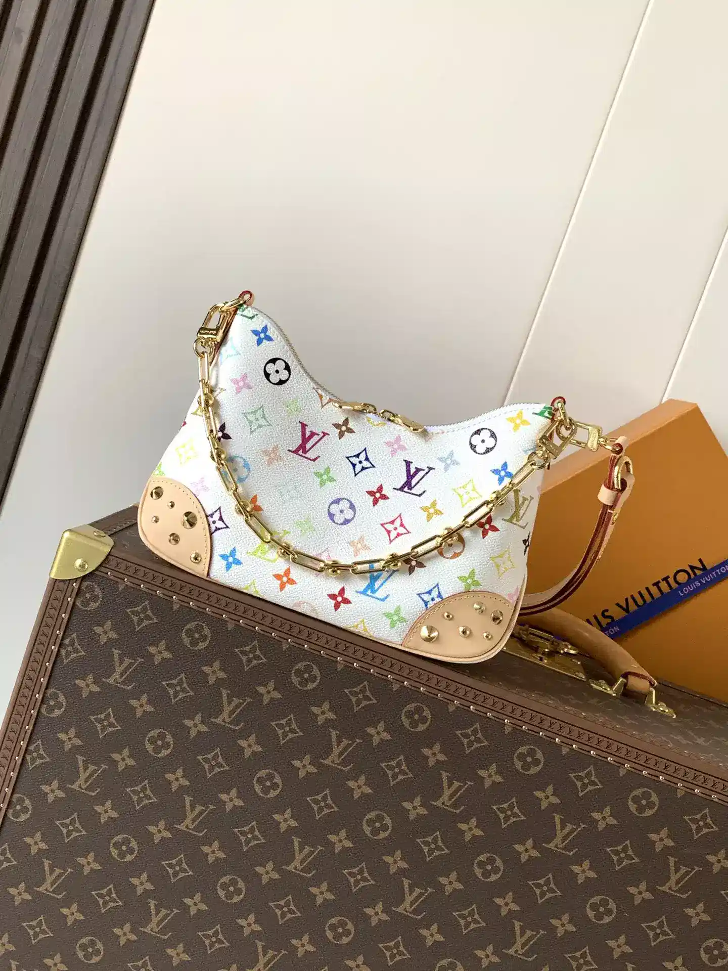 Louis Vuitton White Calfskin Hobo Bag product photo from LabelPicks