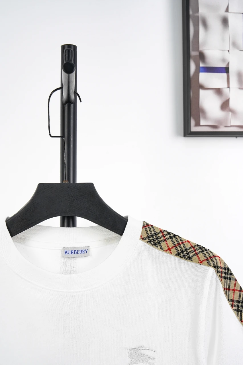 Burberry White Check Shoulder Equestrian Knight Cotton T-Shirt product photo from LabelPicks