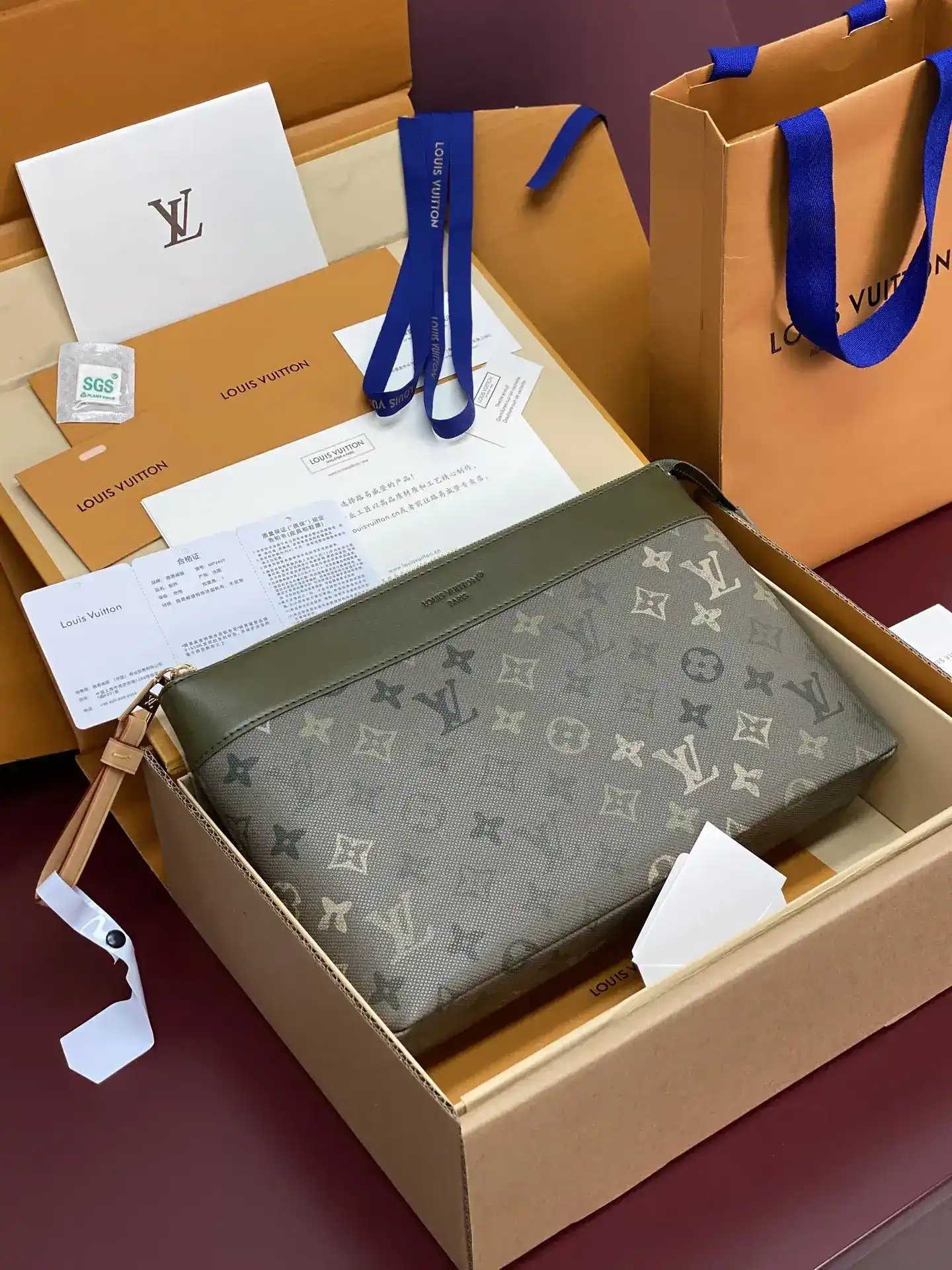 Louis Vuitton Pochette Clutch product photo from LabelPicks