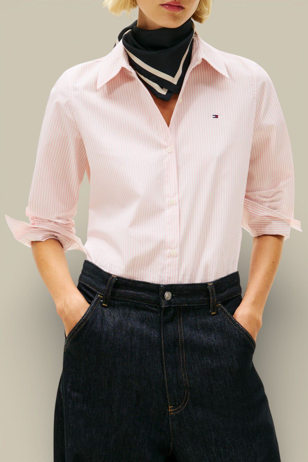 TOMMY HILFIGER חולצה מכופתרת