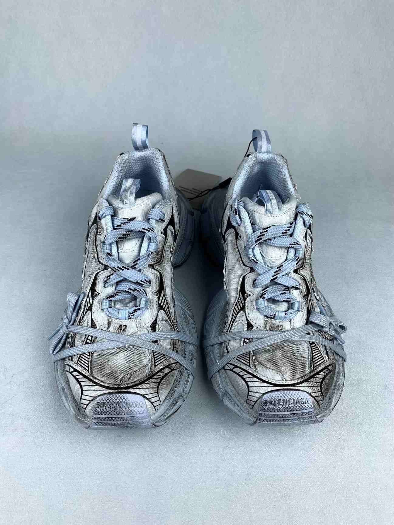 3XL Sneaker in Light Blue
