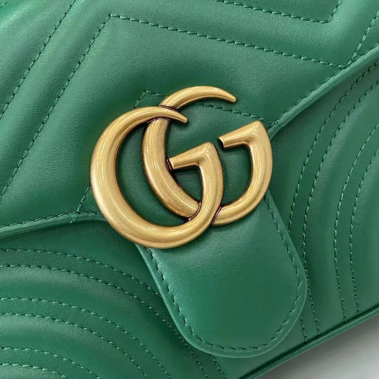 Gucci Marmont Green GG Supreme Canvas Top Handle Bag product photo from LabelPicks