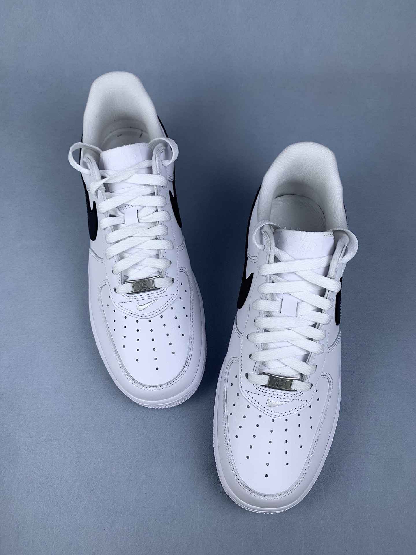 Supreme x Nike Air Force 1 Low Shoes