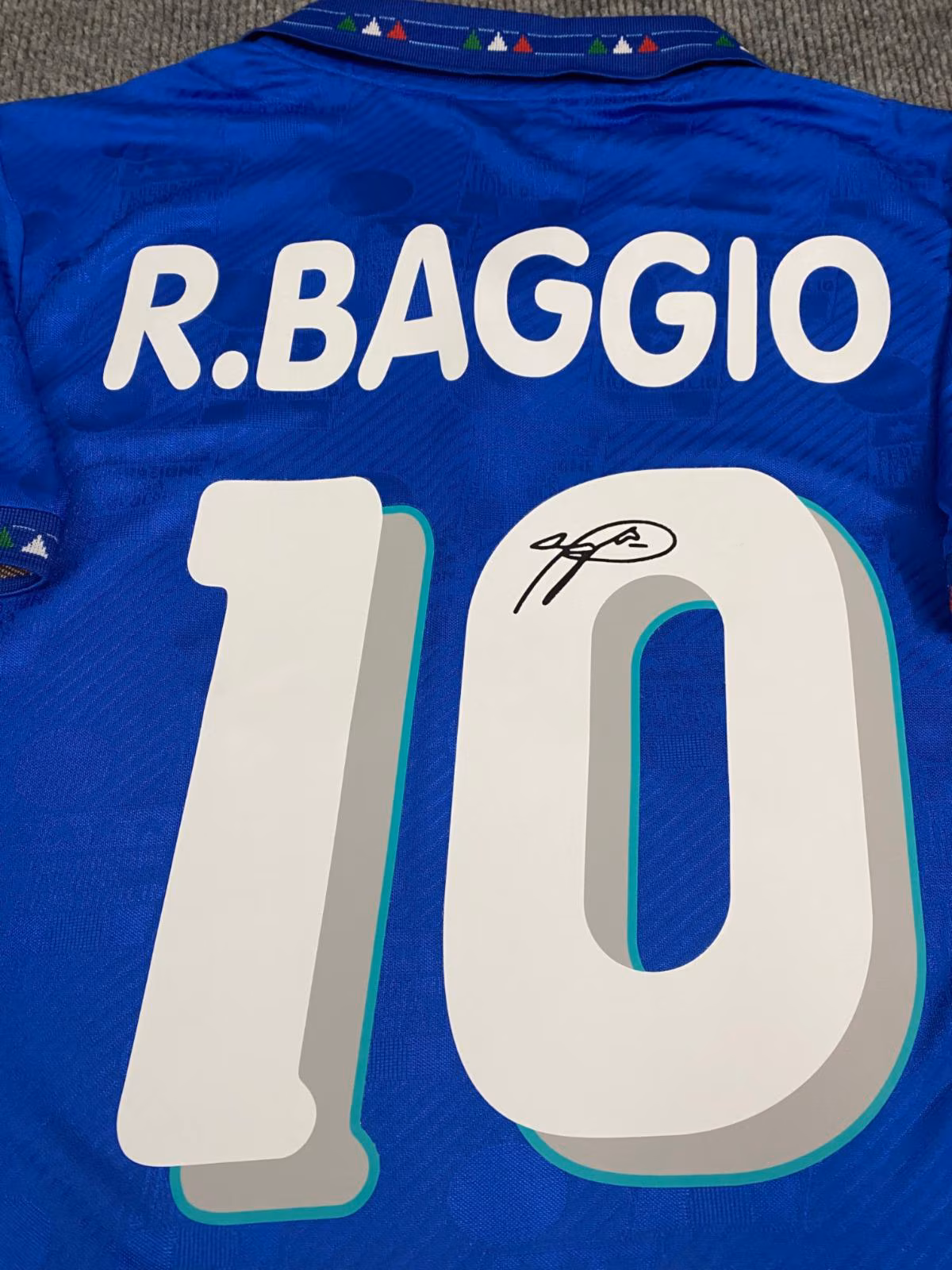 Roberto Baggio SIGNED Italy Home WORLD Cup Jersey/Shirt - COA - 1994 Retro