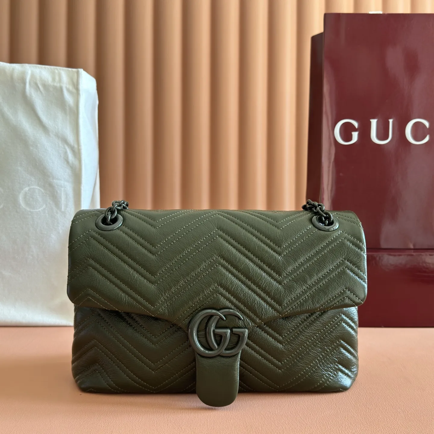 Gucci Marmont Green GG Supreme Canvas Shoulder Bag product photo from LabelPicks