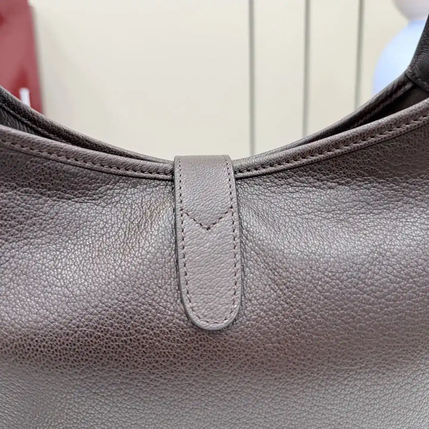 Gucci Brown Jackie Grained Leather Shoulder Bag product photo from LabelPicks