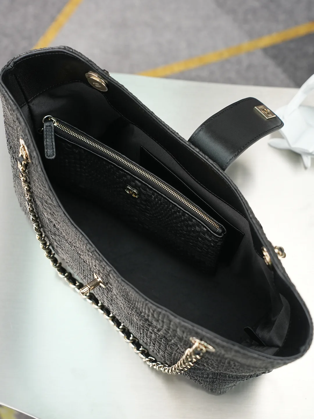 Chanel Black Straw Woven Shoulder Bag product photo from LabelPicks